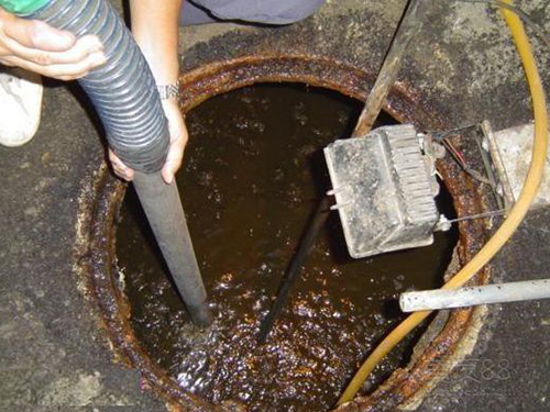 博厚镇隔油池清理