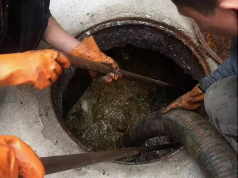 博厚镇清理化粪池时如何避免沼气的危害?